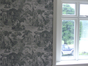 A Room Look Larger with Wallpaper Designs