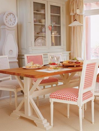 Your Dining Rooms With a Cottage Style